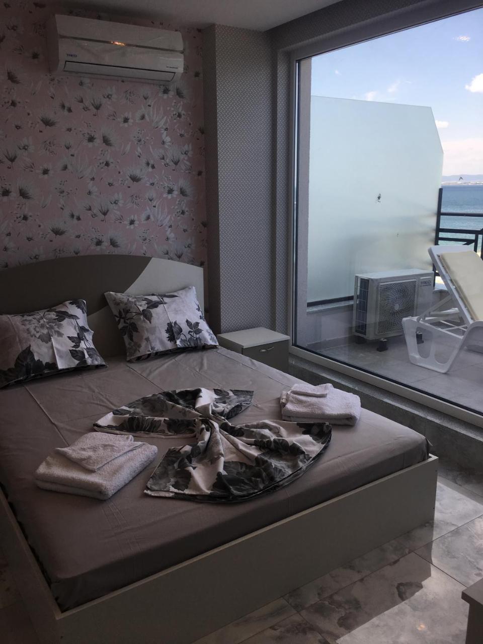 Apartamento Golden Sea View Penthouse Pomorie Exterior foto